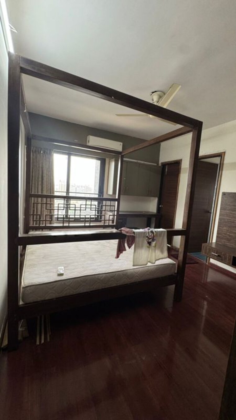 Room, ambawadi 3 Bedroom 1860 Sq.Ft. Apartment In Ambawadi Ahmedabad 10750371