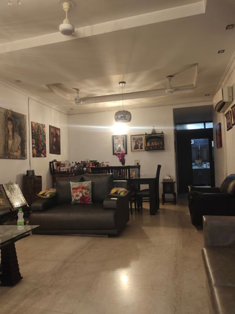 Gym, kalkaji 3 Bedroom 1800 Sq.Ft. Builder Floor In Kalkaji Delhi 10750376