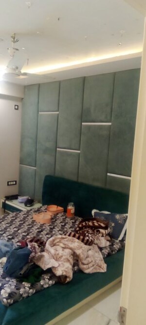 2 BHK Apartment For Rent in Parker White Lily, Sector 8
