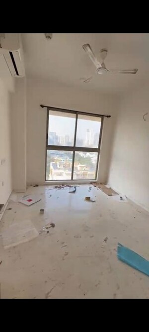 Room in 2 BHK Apartment at Silver CHS Jogeswari, Jogeshwari West – for Rent