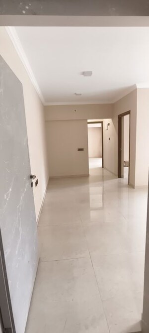 Room in 2 BHK Apartment at Raunak Unnathi Woods Supreme, Ghodbunder Road – for Rent