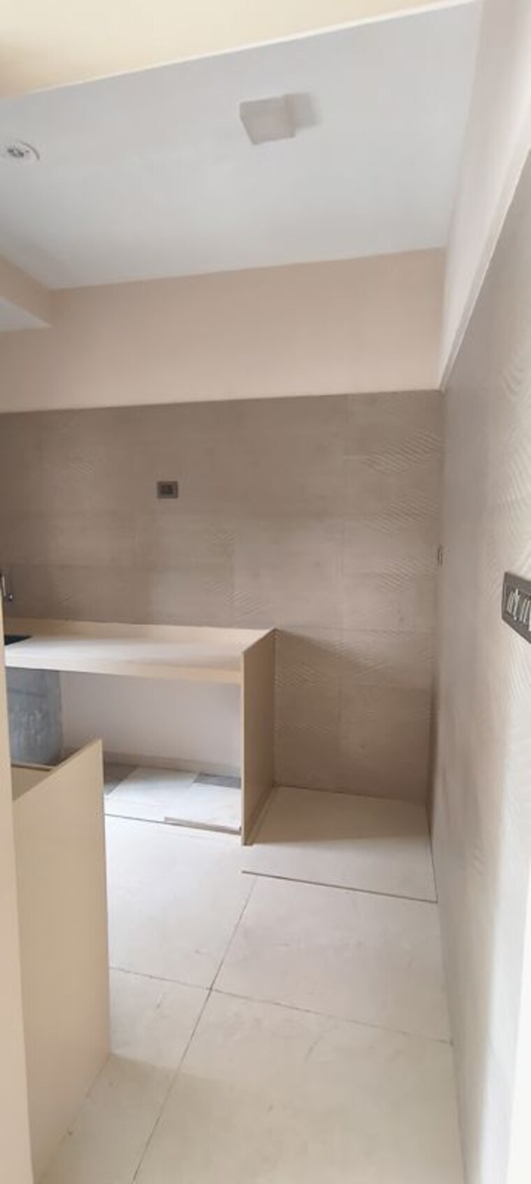 Room, raunak-unnathi-woods-supreme 2 Bedroom 675 Sq.Ft. Apartment In Ghodbunder Road Thane 10750387
