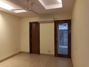 Room in 3 BHK Builder Floor at Greater Kailash I – for Rent