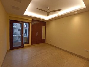 Room in 3 BHK Builder Floor at Greater Kailash I – for Rent