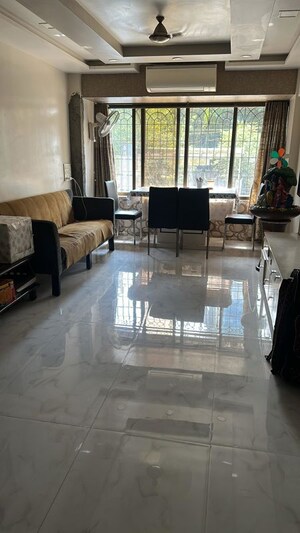 2 BHK Apartment For Rent in Andheri CHS, Andheri West