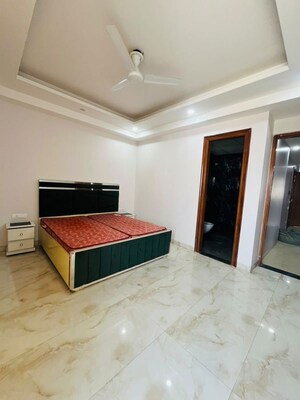 Living Room in 4 BHK Builder Floor at Sector 51 – for Rent