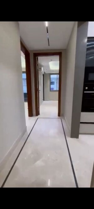 Building Lobby in 3 BHK Builder Floor at Green Park – for Rent