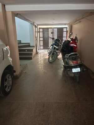 Parking in  Shop at New Rajinder Nagar – for Sale