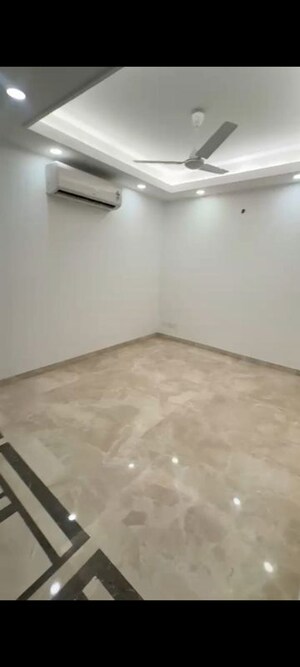 Room in 4 BHK Builder Floor at Greater Kailash ii – for Sale