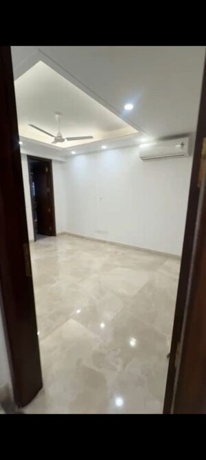 Room in 4 BHK Builder Floor at Greater Kailash ii – for Sale