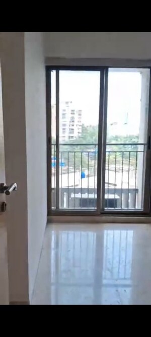 2 BHK Apartment For Rent in Shree Sai D N Nagar Dwarka CHS, Andheri West