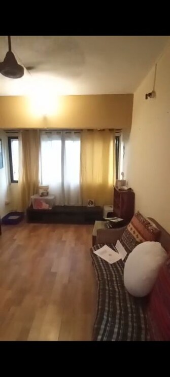 2 BHK 700 Sq.Ft. Apartment in Andheri CHS
