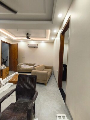 Team Area in 2 BHK Builder Floor at Sector 57 – for Rent