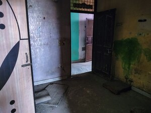 Room in  Apartment at Loni – for Sale