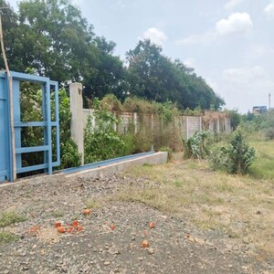  Industrial Plot – Exterior View View at Padra - for Sale