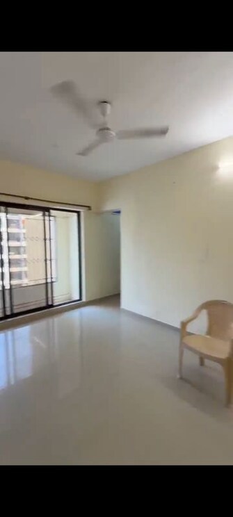 2 BHK 700 Sq.Ft. Apartment in Andheri CHS