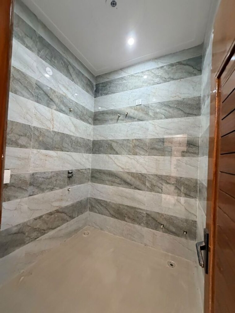 Washroom, sector 124 4 Bedroom 150 Sq.Yd. Villa In Sector 124 Mohali 10750597