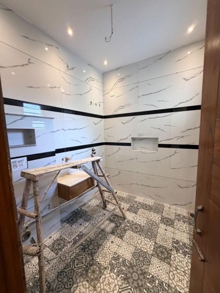 Washroom, sector 124 3 Bedroom 90 Sq.Yd. Villa In Sector 124 Mohali 10750623