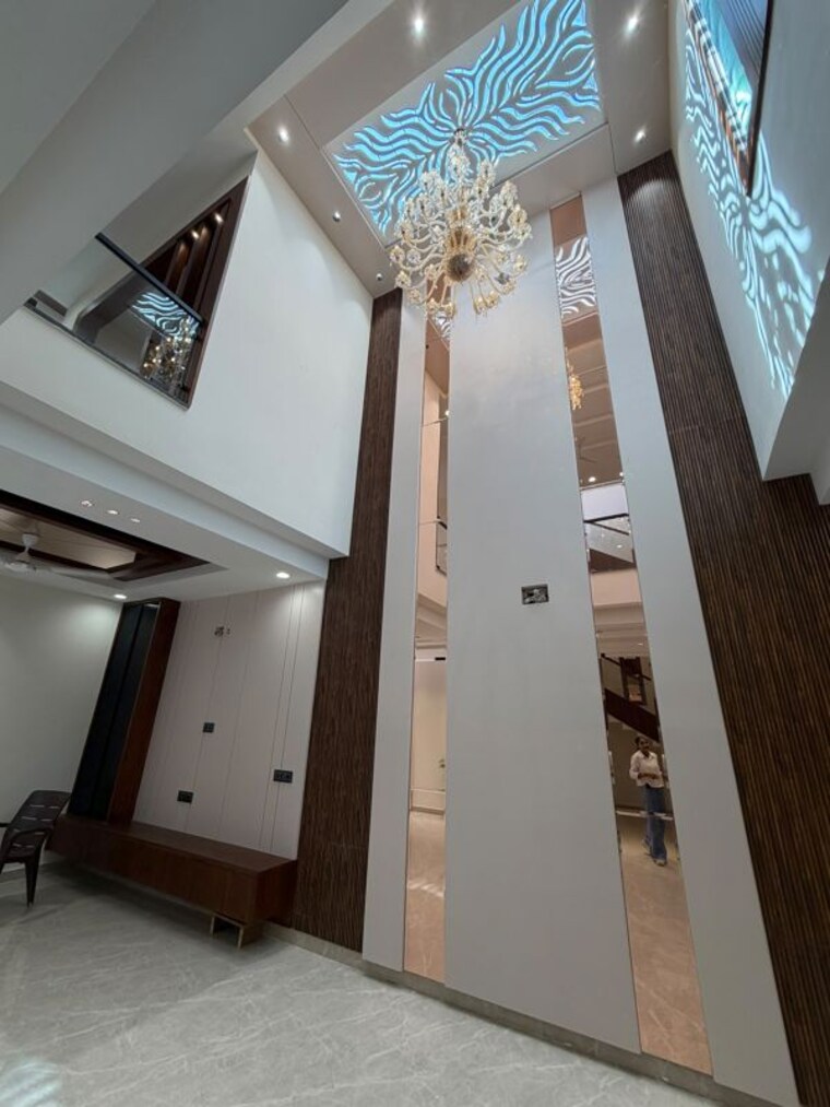 undefined, sector 125 5 Bedroom 250 Sq.Yd. Villa In Sector 125 Mohali 10750657