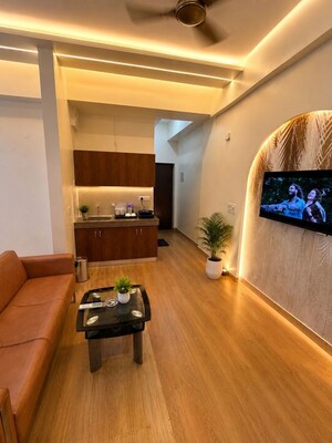 Furnished Amenities in 2 BHK Apartment at Experion Capital, Gomti Nagar – for Rent