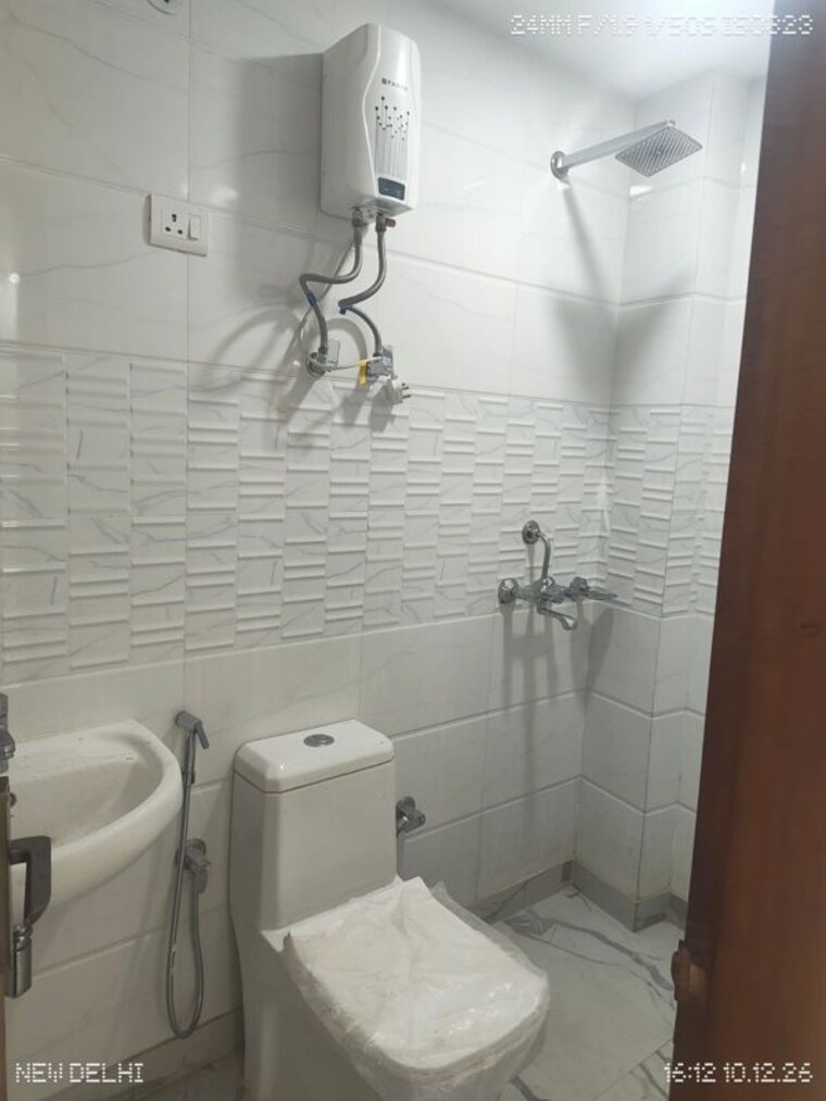 Bathroom, malviya nagar 1 RK 400 Sq.Ft. Builder Floor In Malviya Nagar Delhi 10750683
