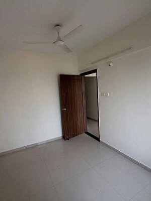 Room in 1.5 BHK Apartment at Choice Goodwill Valencia, Dhanori – for Sale