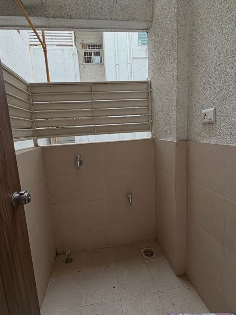 Bathroom, choice-goodwill-valencia 1.5 Bedroom 520 Sq.Ft. Apartment In Dhanori Pune 10750635