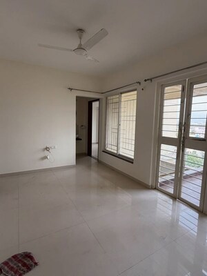 Room in 1.5 BHK Apartment at Choice Goodwill Valencia, Dhanori – for Sale