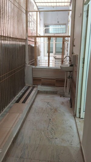 Balcony in 1 BHK Builder Floor at Shalimar Garden – for Rent
