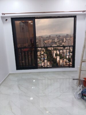 Room in 2.5 BHK Apartment at DGS Sheetal Regalia, Borivali East – for Rent