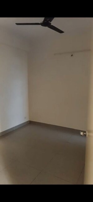 Room in 3 BHK Apartment at Saviour Green Arch, Tech Zone 4 Greater Noida – for Rent