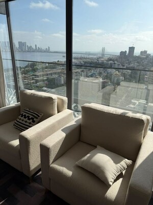 Living Room in 3.5 BHK Apartment at DLH Signature, Bandra West – for Rent