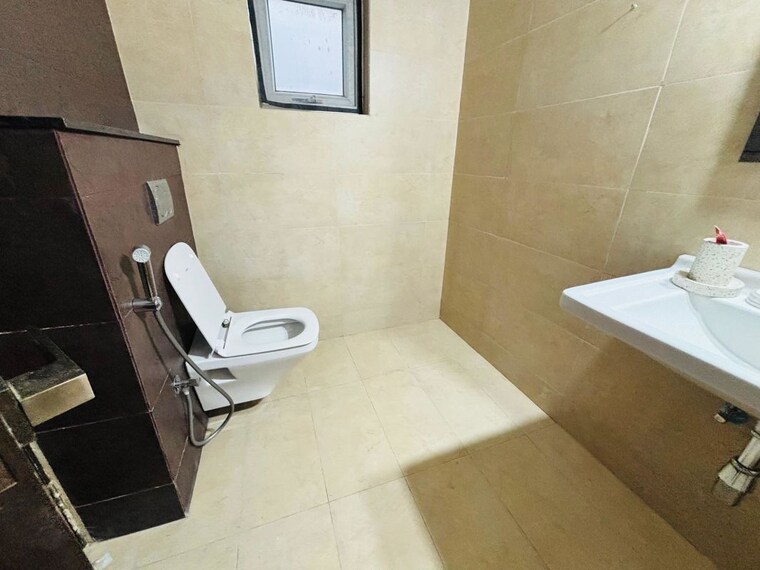 Bathroom, rajapushpa-green-dale 4 Bedroom 4020 Sq.Ft. Villa In Tellapur Hyderabad 10750741