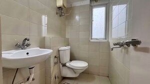 Bathroom in 4 BHK Apartment at Emaar The Palm Drive-The Premier Terraces, Sector 66 – for Sale