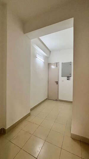 Bathroom in 4 BHK Apartment at Emaar The Palm Drive-The Premier Terraces, Sector 66 – for Sale