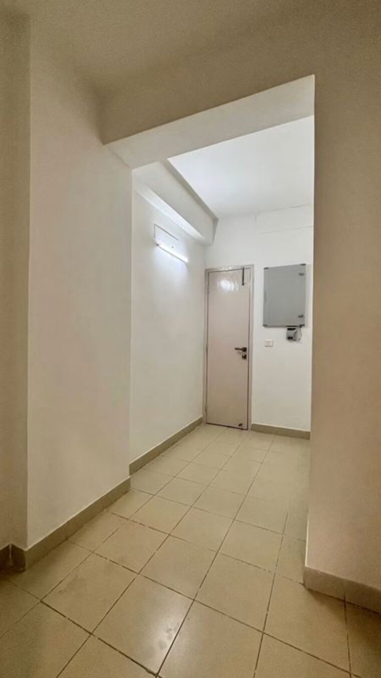 Bathroom, emaar-the-palm-drive-the-premier-terraces 4 Bedroom 2625 Sq.Ft. Apartment In Sector 66 Gurgaon 10750806