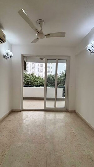 Room in 4 BHK Apartment at Emaar The Palm Drive-The Premier Terraces, Sector 66 – for Sale