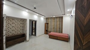 Living Room in 1.5 BHK Builder Floor at Bestfield, Netaji Subhash Place – for Rent