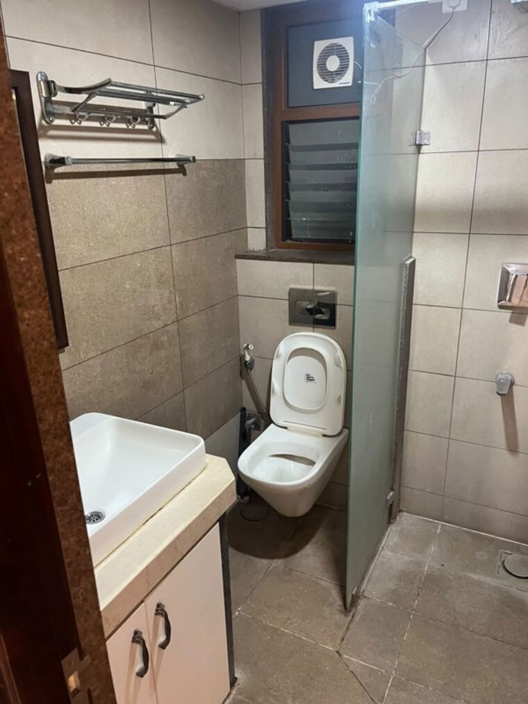 Bathroom, pcoc-lanai 3 Bedroom 2240 Sq.Ft. Apartment In Koramangala Bangalore 10750843