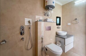 Bathroom in 1 BHK Independent House at Mall Fifty One, Sector 51 – for Rent