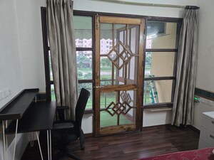 Furnished Amenities in 3 BHK Apartment at Jaypee Greens Klassic Heights, Sector 134 – for Rent
