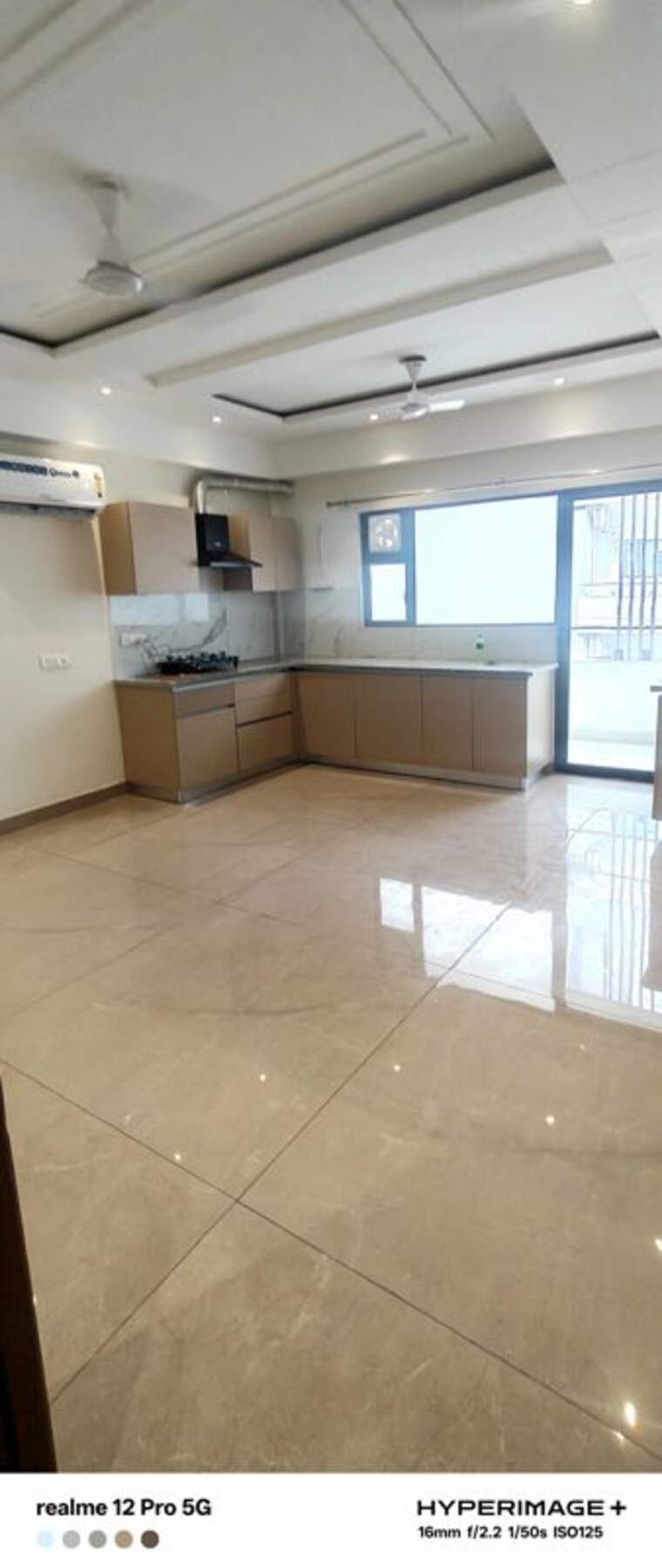 Kitchen, suncity-vatsal-valley 2 Bedroom 1130 Sq.Ft. Builder Floor In Gwal Pahari Gurgaon 10750854