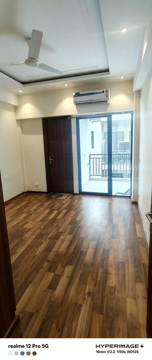 Room in 2 BHK Builder Floor at Suncity Vatsal Valley, Gwal Pahari – for Rent