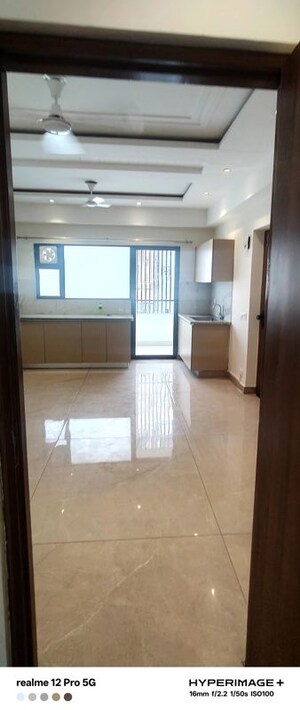 Room in 2 BHK Builder Floor at Suncity Vatsal Valley, Gwal Pahari – for Rent
