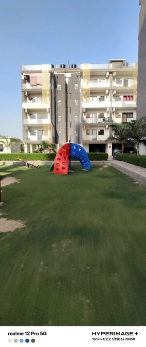 Parking in 2 BHK Builder Floor at Suncity Vatsal Valley, Gwal Pahari – for Rent