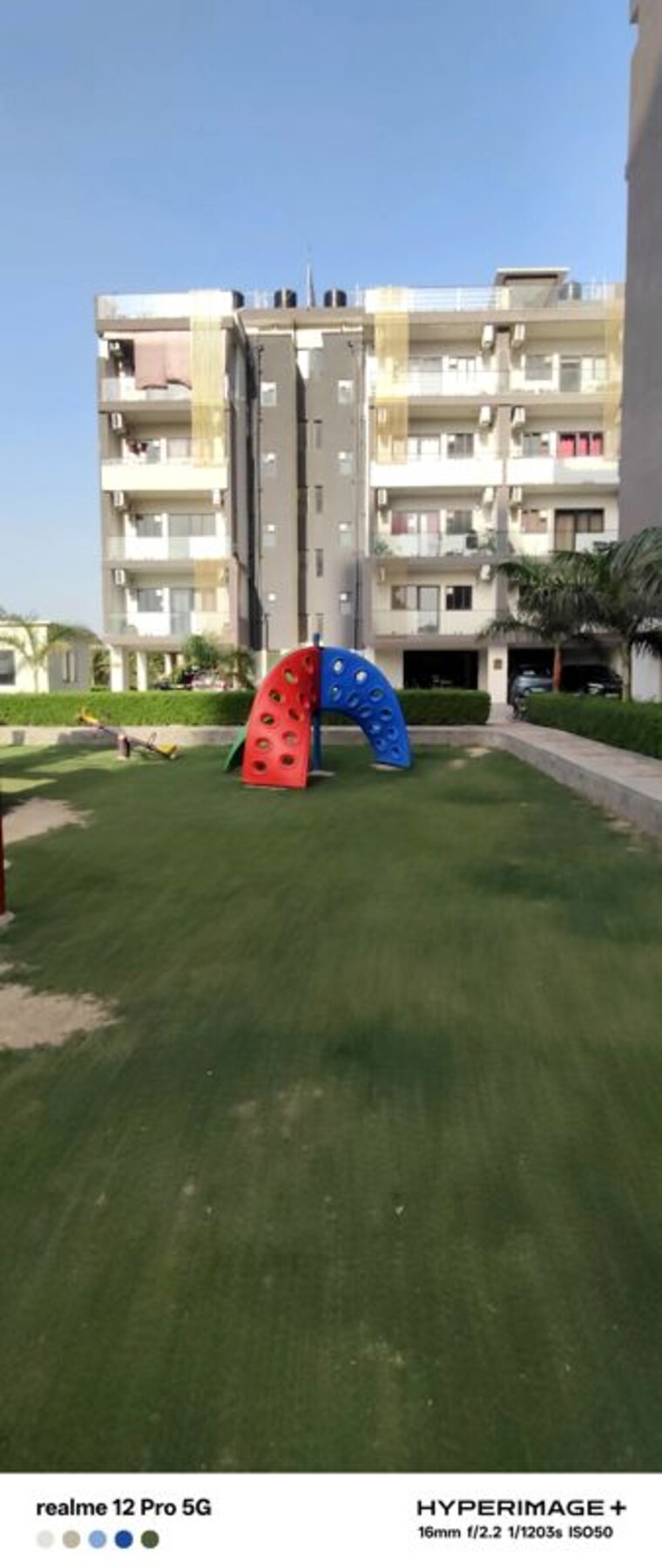  Parking, suncity-vatsal-valley 2 Bedroom 1130 Sq.Ft. Builder Floor In Gwal Pahari Gurgaon 10750854