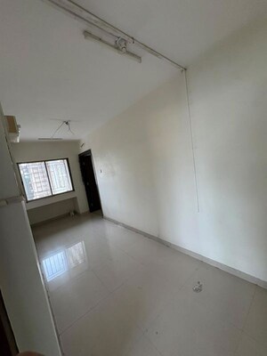 Furnished Amenities in 2 BHK Apartment at Oshiwara – for Rent