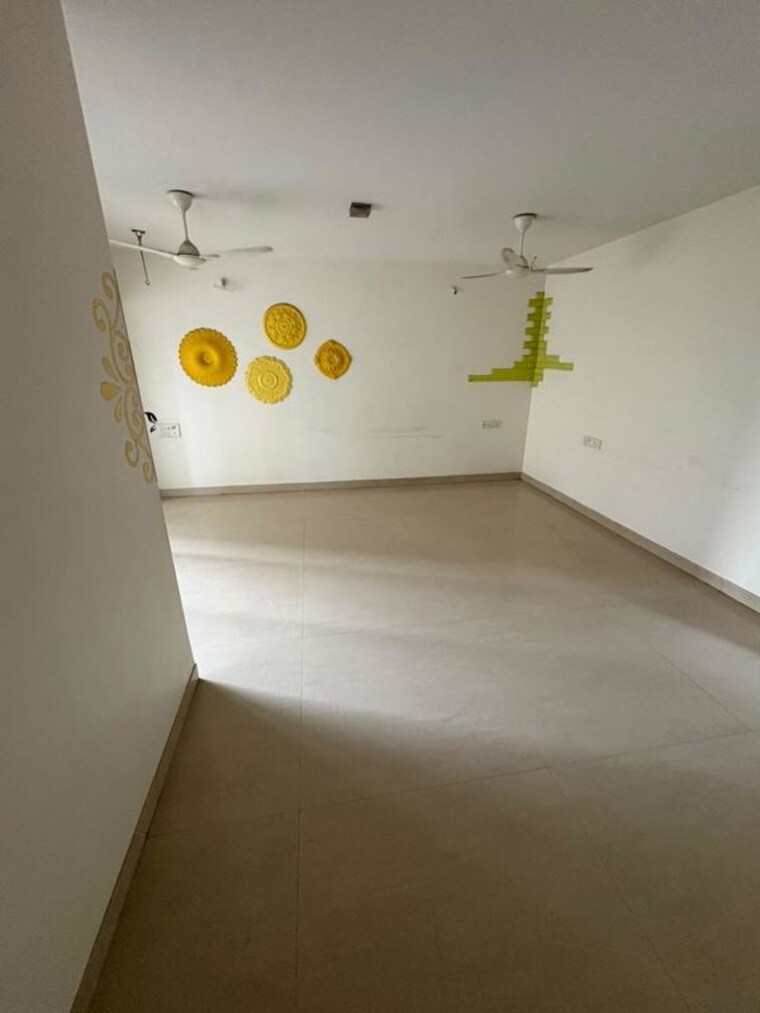 Room, oshiwara 2 Bedroom 900 Sq.Ft. Apartment In Oshiwara Mumbai 10750879