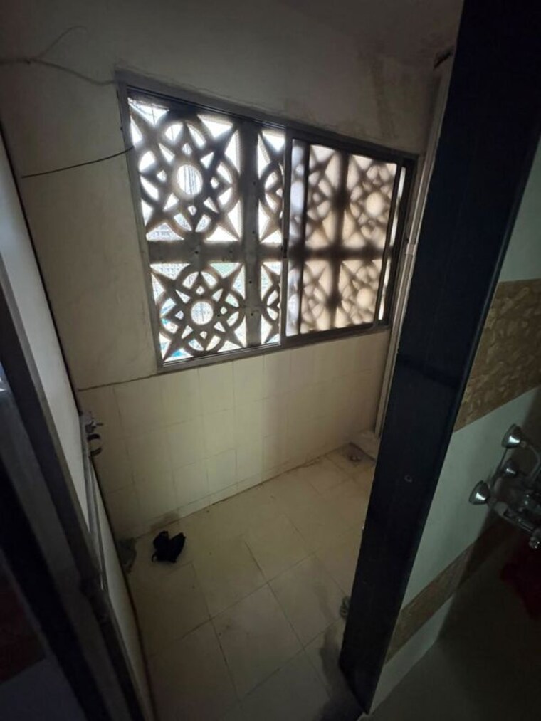 Balcony, oshiwara 2 Bedroom 900 Sq.Ft. Apartment In Oshiwara Mumbai 10750879