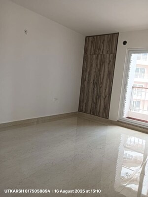 Room in 3 BHK Apartment at Rishita Mulberry Heights, Sushant Golf City – for Sale